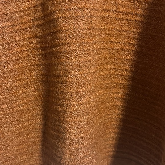 Sweater - Picture 2 of 5